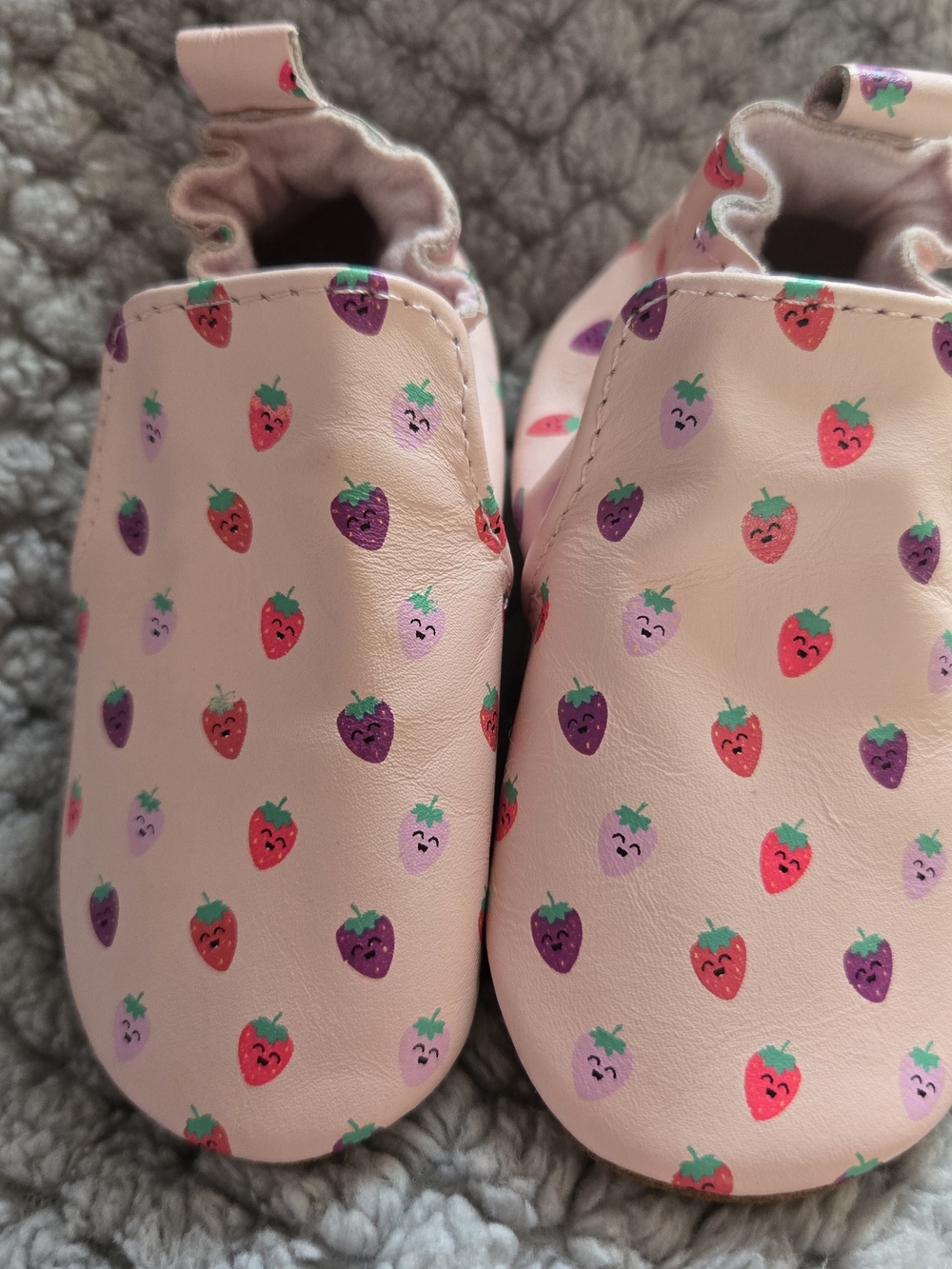 Robeez Berry Sweet Leather Soft Sole Moccasins Pink 0-6 Months - Picture 3 of 6